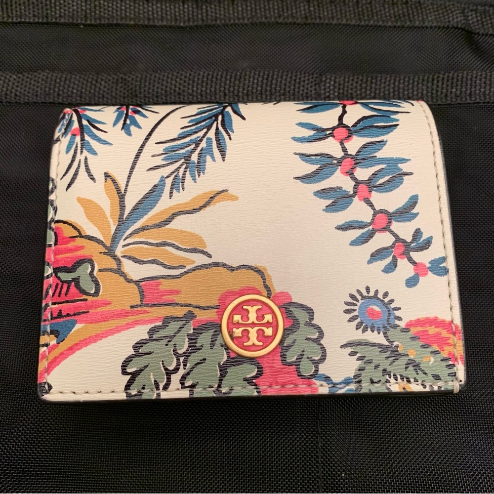 👀rare👀 Tory Burch Gabrielle floral bi fold compact wallet🌺🌷🌼